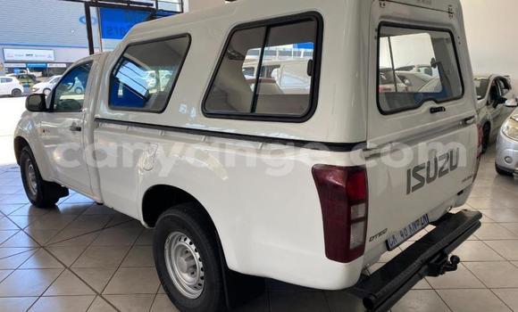 Buy Used Isuzu KB White Car in Gobabis in Omaheke Buy Used Isuzu KB White Car in Gobabis in Omaheke
