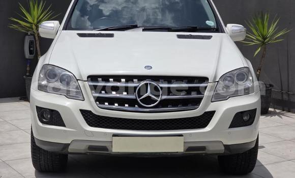 Buy Used Mercedes-Benz ML–Class White Car in Gobabis in Omaheke