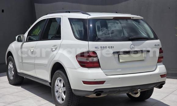 Buy Used Mercedes-Benz ML–Class White Car in Gobabis in Omaheke Buy Used Mercedes-Benz ML–Class White Car in Gobabis in Omaheke