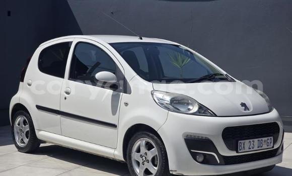 Buy Used Peugeot 107 White Car in Gobabis in Omaheke Buy Used Peugeot 107 White Car in Gobabis in Omaheke