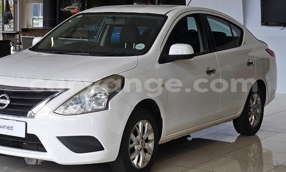 Buy Used Nissan Almera White Car in Gobabis in Omaheke