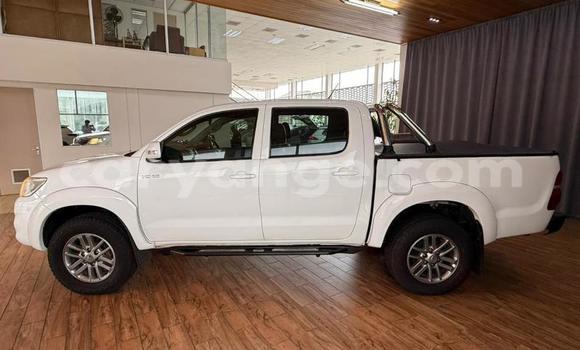 Buy Used Toyota Hilux White Car in Gobabis in Omaheke Buy Used Toyota Hilux White Car in Gobabis in Omaheke
