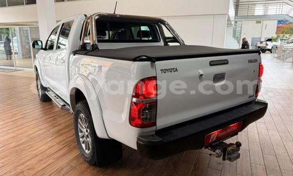 Buy Used Toyota Hilux White Car in Gobabis in Omaheke Buy Used Toyota Hilux White Car in Gobabis in Omaheke