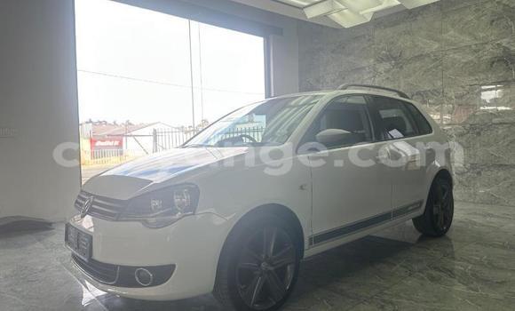Buy Used Volkswagen Polo White Car in Gobabis in Omaheke Buy Used Volkswagen Polo White Car in Gobabis in Omaheke