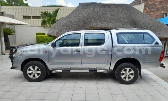 Buy Used Toyota Hilux Silver Car in Gobabis in Omaheke Buy Used Toyota Hilux Silver Car in Gobabis in Omaheke