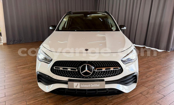 Buy Used Mercedes-Benz GLA-klasse White Car in Gobabis in Omaheke Buy Used Mercedes-Benz GLA-klasse White Car in Gobabis in Omaheke