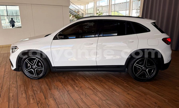 Buy Used Mercedes-Benz GLA-klasse White Car in Gobabis in Omaheke Buy Used Mercedes-Benz GLA-klasse White Car in Gobabis in Omaheke