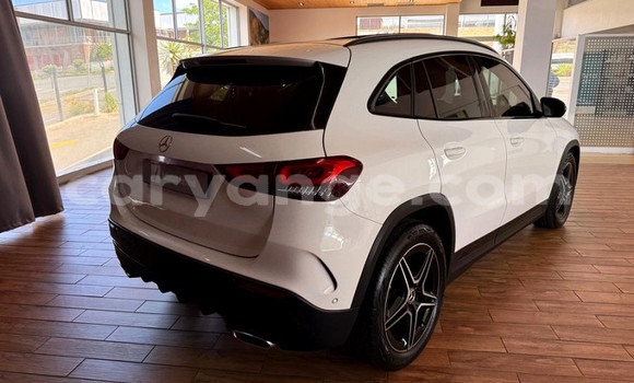 Buy Used Mercedes-Benz GLA-klasse White Car in Gobabis in Omaheke Buy Used Mercedes-Benz GLA-klasse White Car in Gobabis in Omaheke
