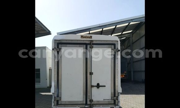 Buy Used Hyundai H1 White Car in Gobabis in Omaheke Buy Used Hyundai H1 White Car in Gobabis in Omaheke
