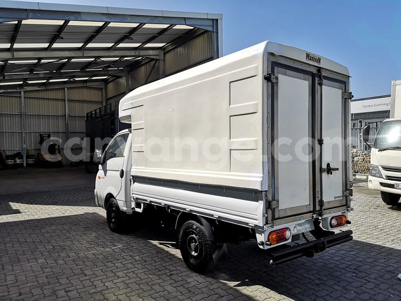 Big with watermark hyundai h1 omaheke gobabis 25610