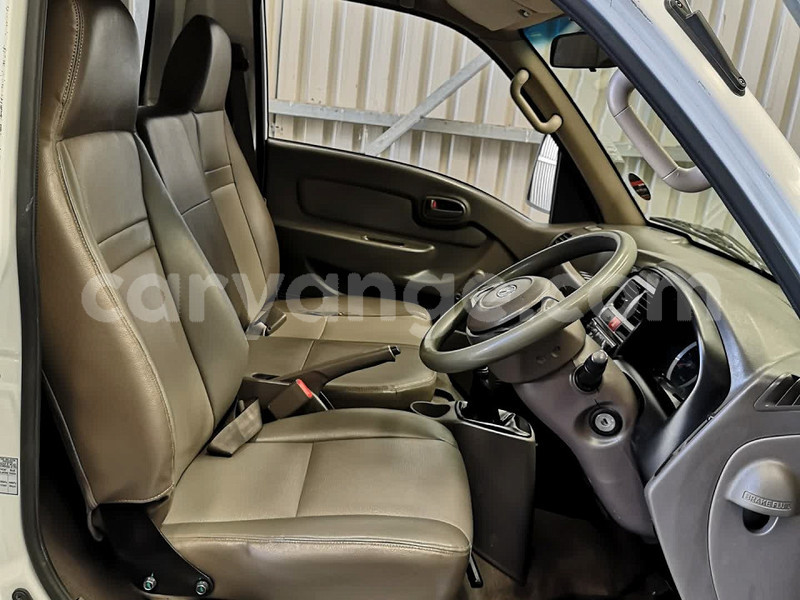 Big with watermark hyundai h1 omaheke gobabis 25610