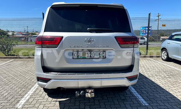 Buy Used Toyota Land Cruiser Silver Car in Gobabis in Omaheke Buy Used Toyota Land Cruiser Silver Car in Gobabis in Omaheke