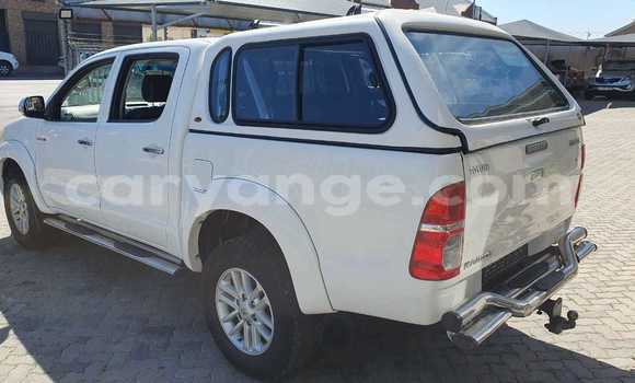 Buy Used Toyota Hilux White Car in Gobabis in Omaheke Buy Used Toyota Hilux White Car in Gobabis in Omaheke