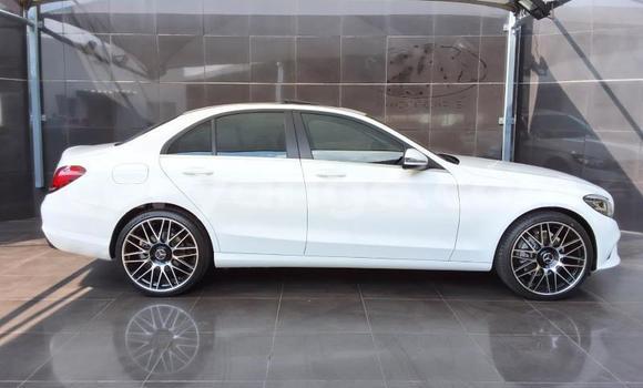 Acheter Occasion Voiture Mercedes-Benz C–Class Blanc à Gobabis, Omaheke Acheter Occasion Voiture Mercedes-Benz C–Class Blanc à Gobabis, Omaheke