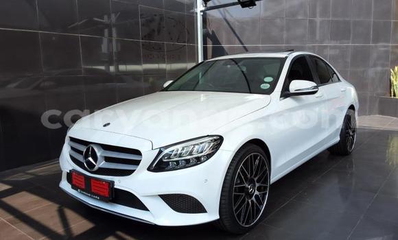 Acheter Occasion Voiture Mercedes-Benz C–Class Blanc à Gobabis, Omaheke Acheter Occasion Voiture Mercedes-Benz C–Class Blanc à Gobabis, Omaheke