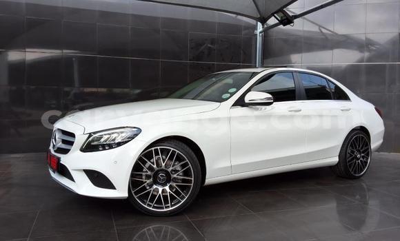 Acheter Occasion Voiture Mercedes-Benz C–Class Blanc à Gobabis, Omaheke Acheter Occasion Voiture Mercedes-Benz C–Class Blanc à Gobabis, Omaheke