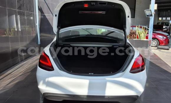 Acheter Occasion Voiture Mercedes-Benz C–Class Blanc à Gobabis, Omaheke Acheter Occasion Voiture Mercedes-Benz C–Class Blanc à Gobabis, Omaheke