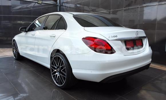 Acheter Occasion Voiture Mercedes-Benz C–Class Blanc à Gobabis, Omaheke Acheter Occasion Voiture Mercedes-Benz C–Class Blanc à Gobabis, Omaheke
