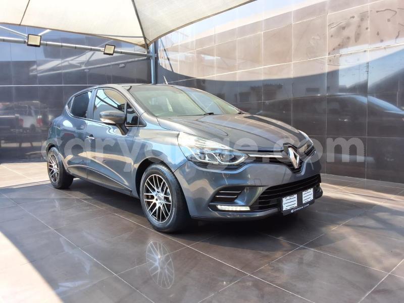 Big with watermark renault clio omaheke gobabis 25625
