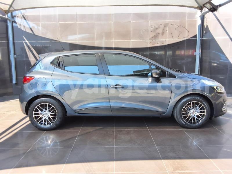 Big with watermark renault clio omaheke gobabis 25625