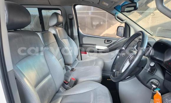 Acheter Occasion Voiture Hyundai H1 Blanc à Gobabis, Omaheke Acheter Occasion Voiture Hyundai H1 Blanc à Gobabis, Omaheke