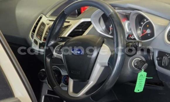 Acheter Occasion Voiture Ford Fiesta Blanc à Gobabis, Omaheke Acheter Occasion Voiture Ford Fiesta Blanc à Gobabis, Omaheke