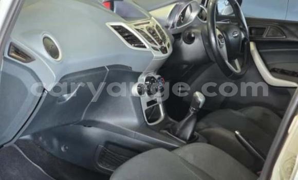Acheter Occasion Voiture Ford Fiesta Blanc à Gobabis, Omaheke Acheter Occasion Voiture Ford Fiesta Blanc à Gobabis, Omaheke