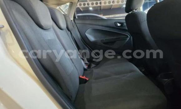 Acheter Occasion Voiture Ford Fiesta Blanc à Gobabis, Omaheke Acheter Occasion Voiture Ford Fiesta Blanc à Gobabis, Omaheke