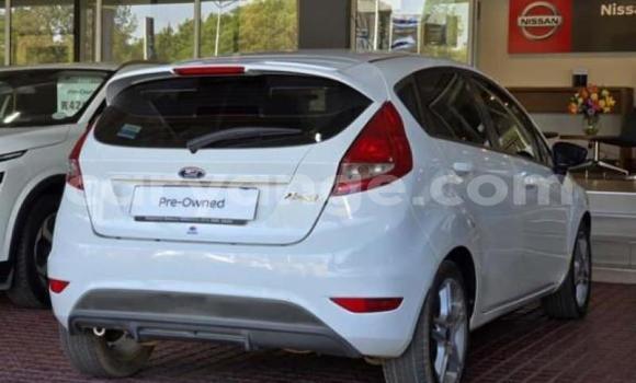 Acheter Occasion Voiture Ford Fiesta Blanc à Gobabis, Omaheke Acheter Occasion Voiture Ford Fiesta Blanc à Gobabis, Omaheke