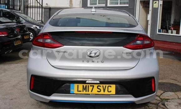 Acheter Occasion Voiture Hyundai IONIQ Gris à Windhoek, Namibie Acheter Occasion Voiture Hyundai IONIQ Gris à Windhoek, Namibie