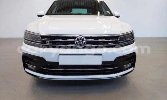 Acheter Occasion Voiture Volkswagen Tiguan Blanc à Gobabis, Omaheke Acheter Occasion Voiture Volkswagen Tiguan Blanc à Gobabis, Omaheke
