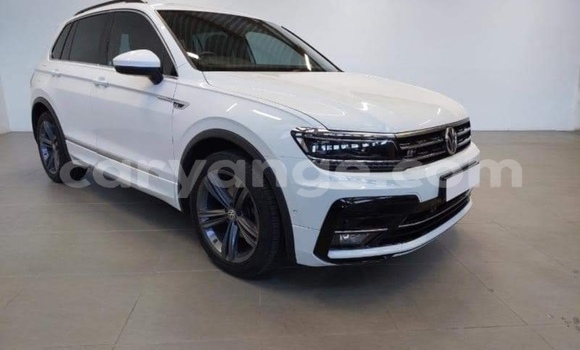Acheter Occasion Voiture Volkswagen Tiguan Blanc à Gobabis, Omaheke Acheter Occasion Voiture Volkswagen Tiguan Blanc à Gobabis, Omaheke