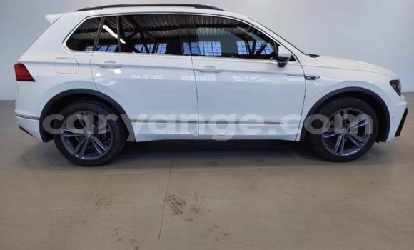 Acheter Occasion Voiture Volkswagen Tiguan Blanc à Gobabis, Omaheke Acheter Occasion Voiture Volkswagen Tiguan Blanc à Gobabis, Omaheke