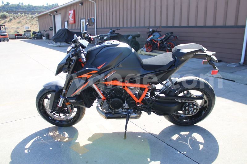 Big with watermark ktm superduke namibia windhoek 25648