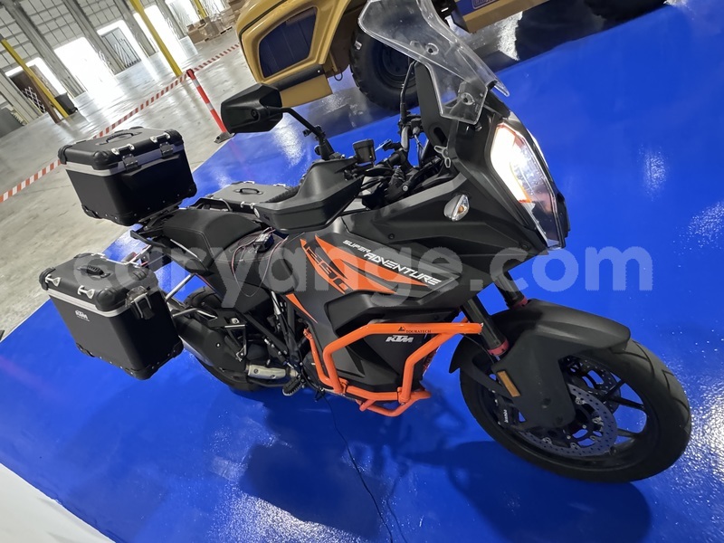 Big with watermark ktm superduke namibia windhoek 25649