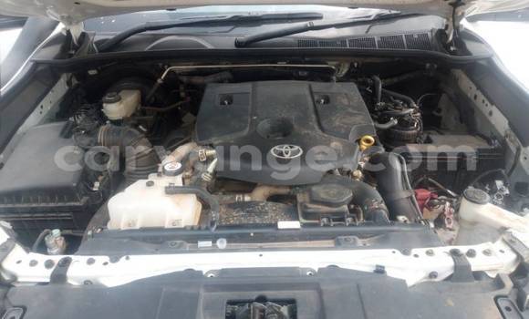 Buy Used Toyota Hilux White Car in Gobabis in Omaheke Buy Used Toyota Hilux White Car in Gobabis in Omaheke