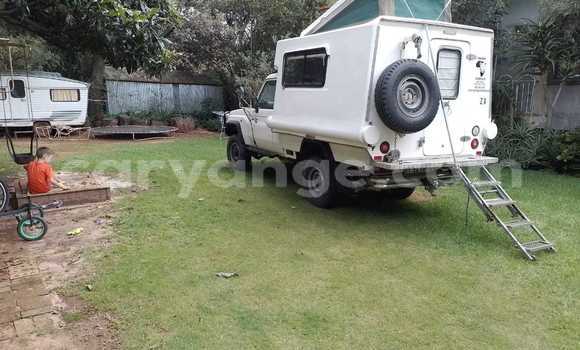 Buy Used Toyota Land Cruiser White Car in Walvis Bay in Namibia Buy Used Toyota Land Cruiser White Car in Walvis Bay in Namibia