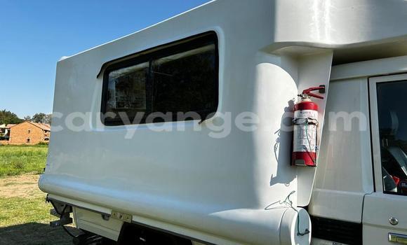 Buy Used Toyota Land Cruiser White Car in Walvis Bay in Namibia Buy Used Toyota Land Cruiser White Car in Walvis Bay in Namibia