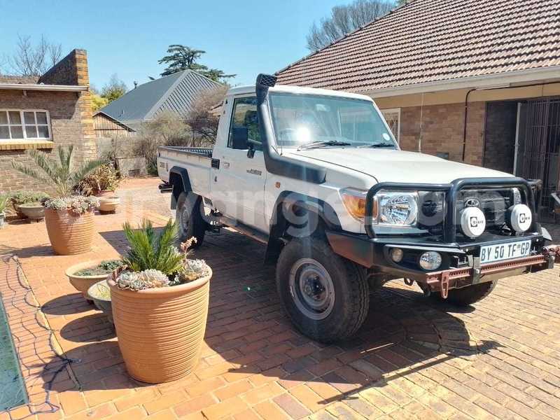 Big with watermark toyota land cruiser namibia walvis bay 25689
