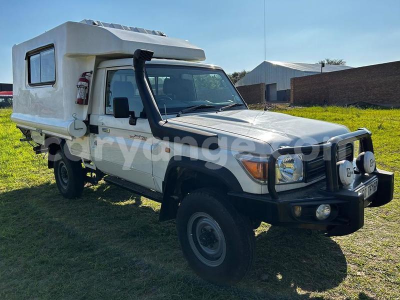 Big with watermark toyota land cruiser namibia walvis bay 25689