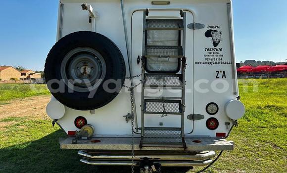 Buy Used Toyota Land Cruiser White Car in Walvis Bay in Namibia Buy Used Toyota Land Cruiser White Car in Walvis Bay in Namibia