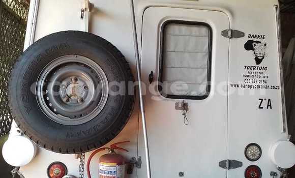 Buy Used Toyota Land Cruiser White Car in Walvis Bay in Namibia Buy Used Toyota Land Cruiser White Car in Walvis Bay in Namibia