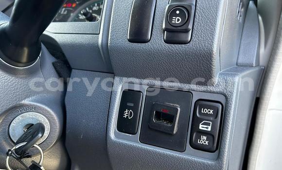 Buy Used Toyota Land Cruiser White Car in Walvis Bay in Namibia Buy Used Toyota Land Cruiser White Car in Walvis Bay in Namibia