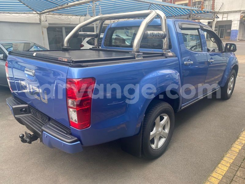 Big with watermark isuzu kb namibia swakopmund 25691