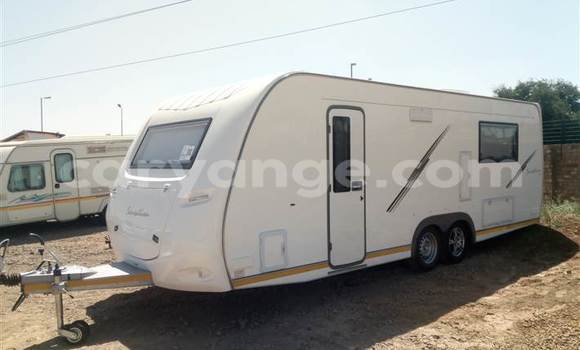 Acheter Occasion Utilitaire Iveco CURSOR Blanc à Windhoek, Namibie Acheter Occasion Utilitaire Iveco CURSOR Blanc à Windhoek, Namibie