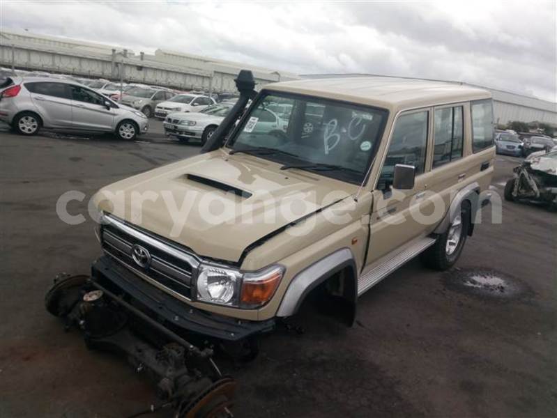 Big with watermark toyota land cruiser namibia okahandja 25693