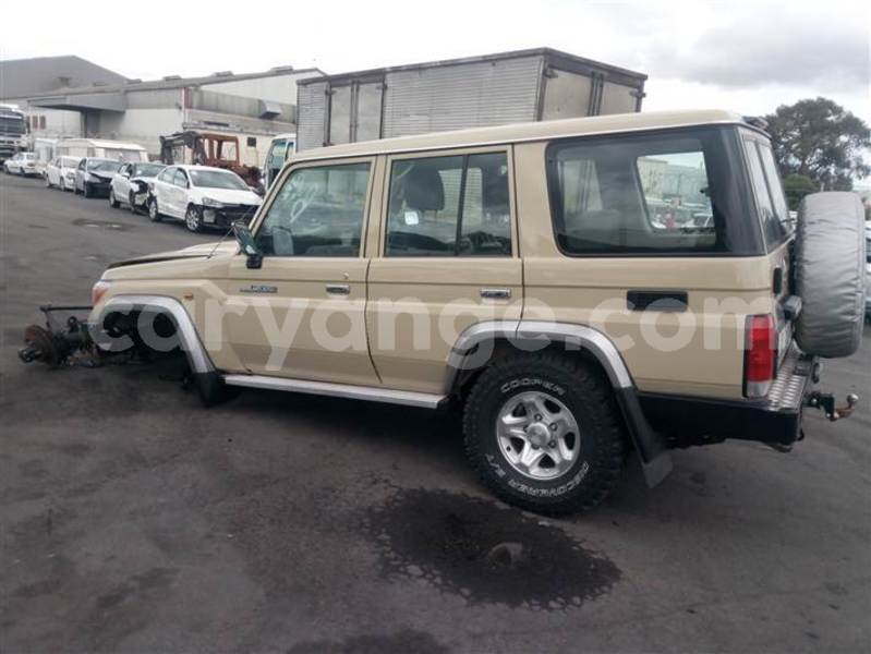 Big with watermark toyota land cruiser namibia okahandja 25693
