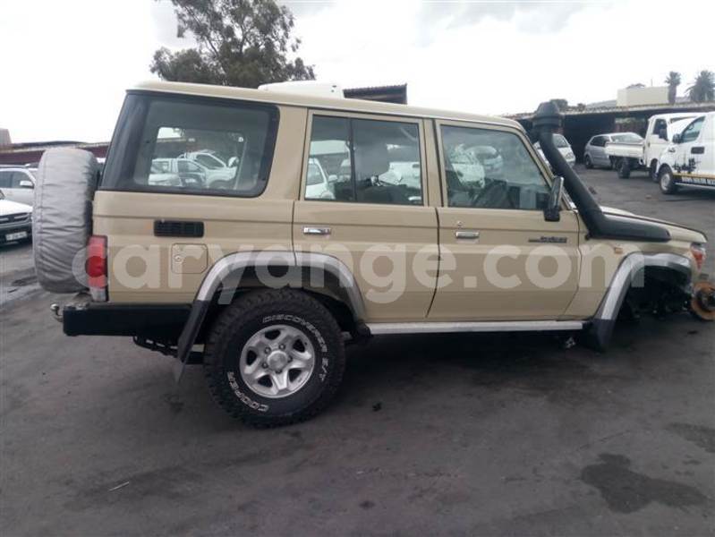 Big with watermark toyota land cruiser namibia okahandja 25693