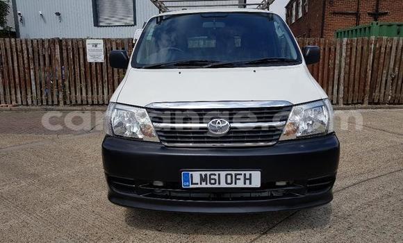 Buy Used Toyota Hi Ace White Car in Opuwo in Kunene Buy Used Toyota Hi Ace White Car in Opuwo in Kunene