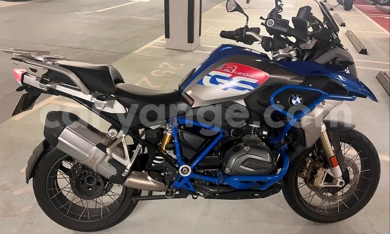 Big with watermark bmw r1200gs adventure namibia windhoek 25710